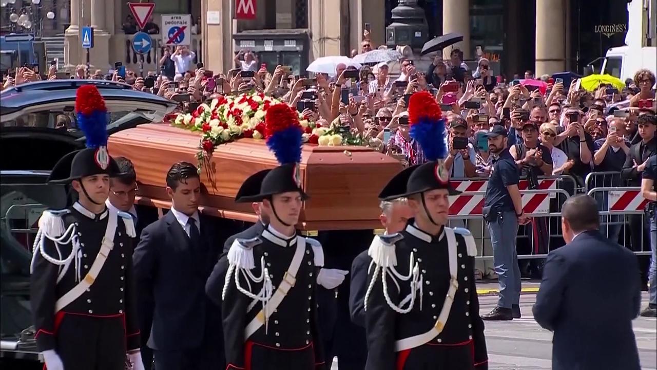 Watch: Berlusconi's coffin enters cathedral