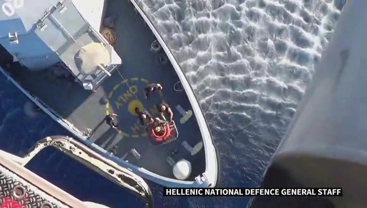 Greek Air Force sends helicopter to help rescue shipwrecked migrants off Pylos