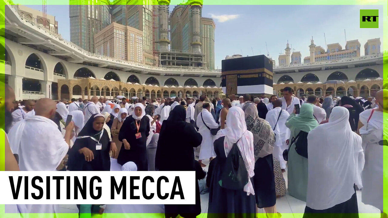 Worshippers flock to Mecca for Hajj pilgrimage