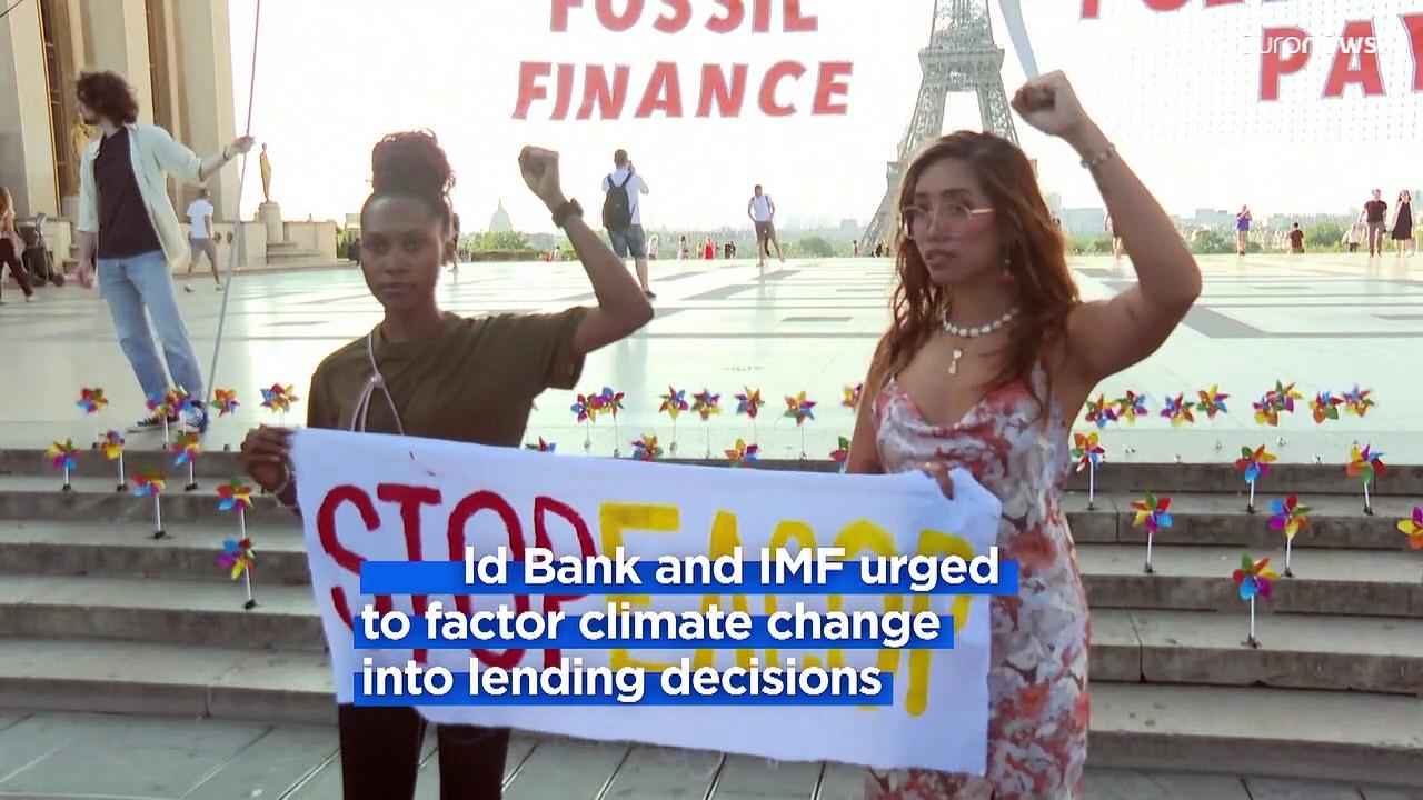 Climate protest in Paris ahead of finance summit