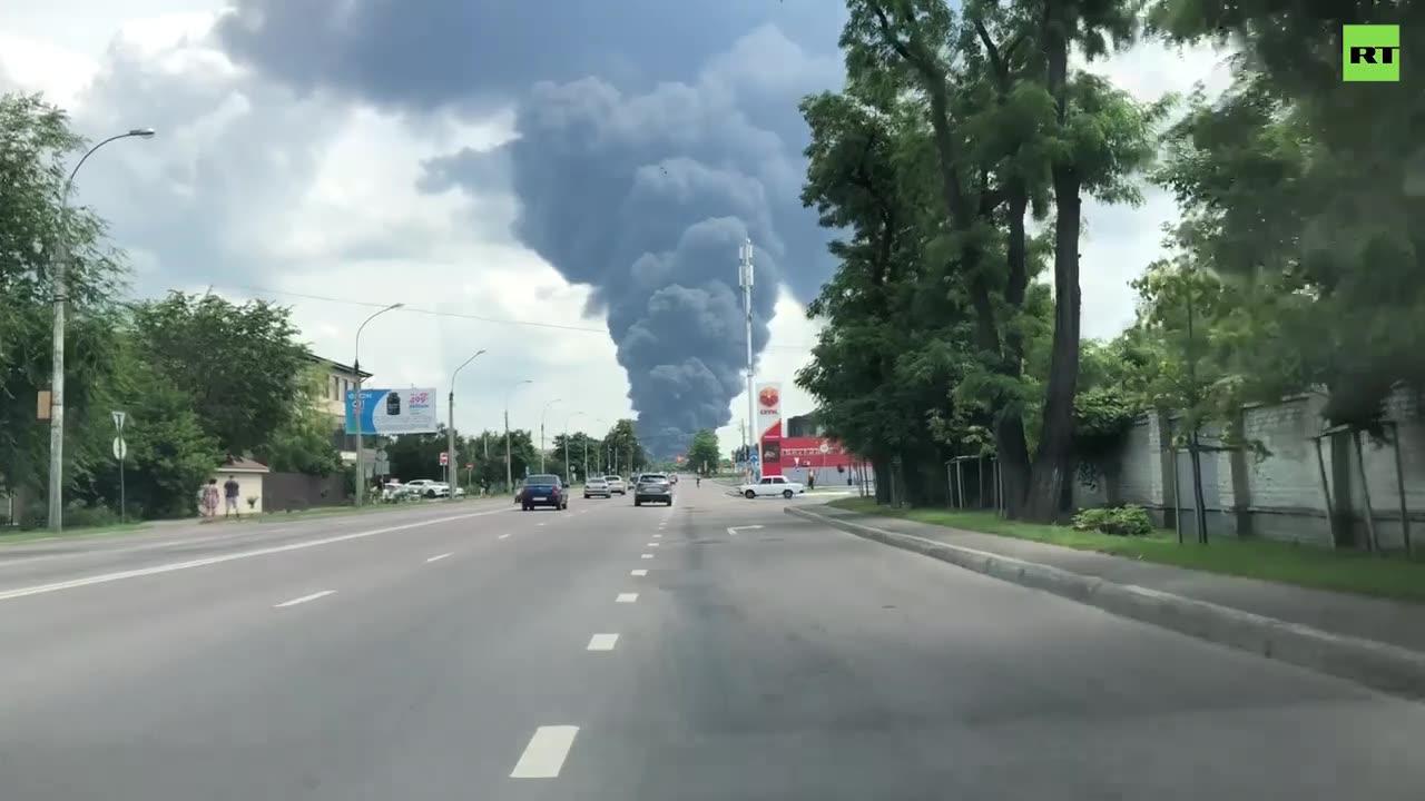 Oil depot on fire in Voronezh, Russia