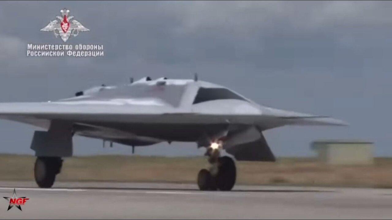 FIRST TIME! Russian Soldier Used Sukhoi S-70 Okhotnik-B Stealth Drone in the Real Combat