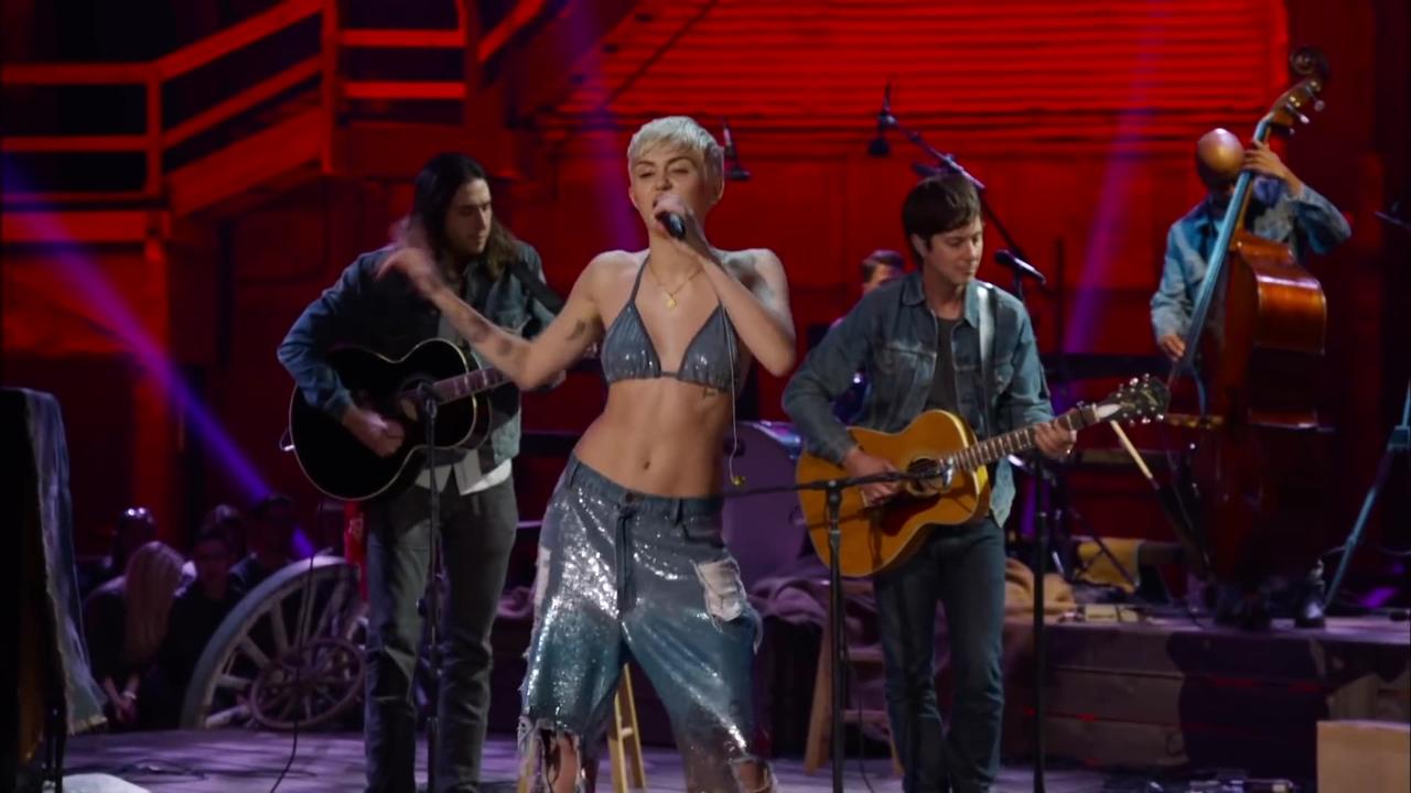 Miley Cyrus Performs Unplugged