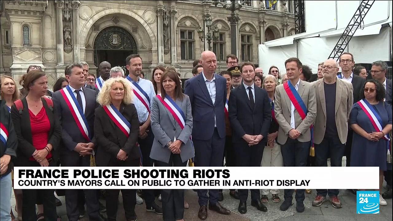 Nanterre Mayor takes part in anti-riot rallies in France, says violence has abated