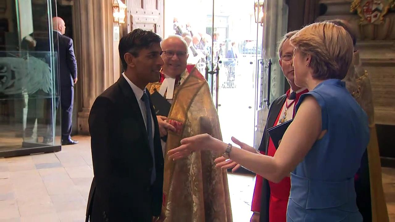 Sunak arrives at Westminster Abbey to mark NHS anniversary