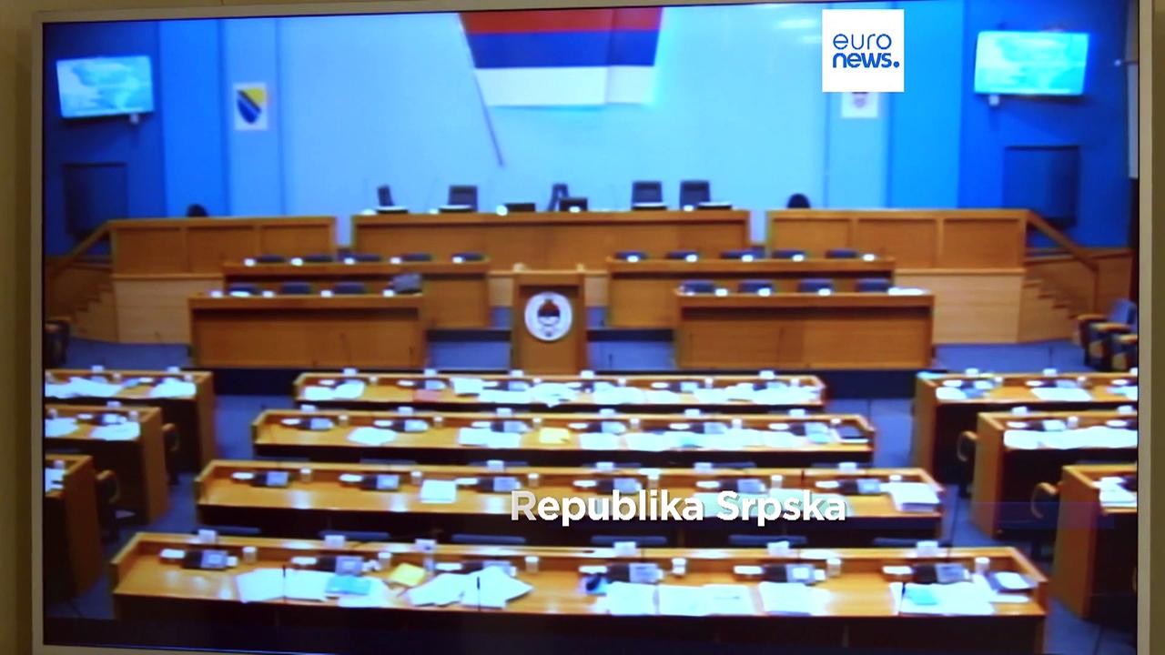 Bosnian Serbs reject national constitution sparking political crisis