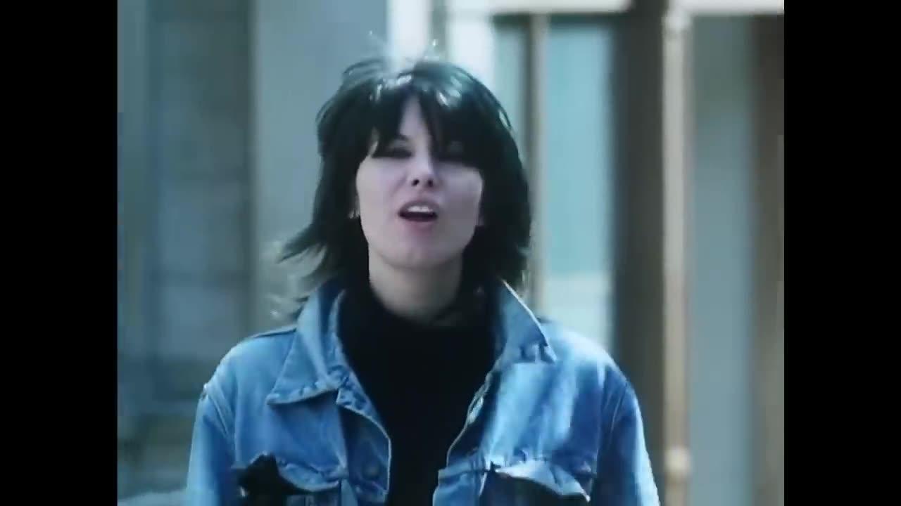 PRETENDERS- Back on the Chain Gang (Official  Video)