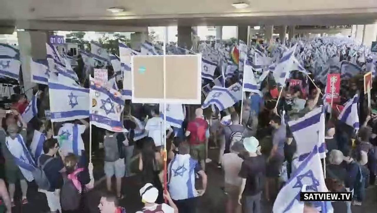Protest at Israel's Ben Gurion airport