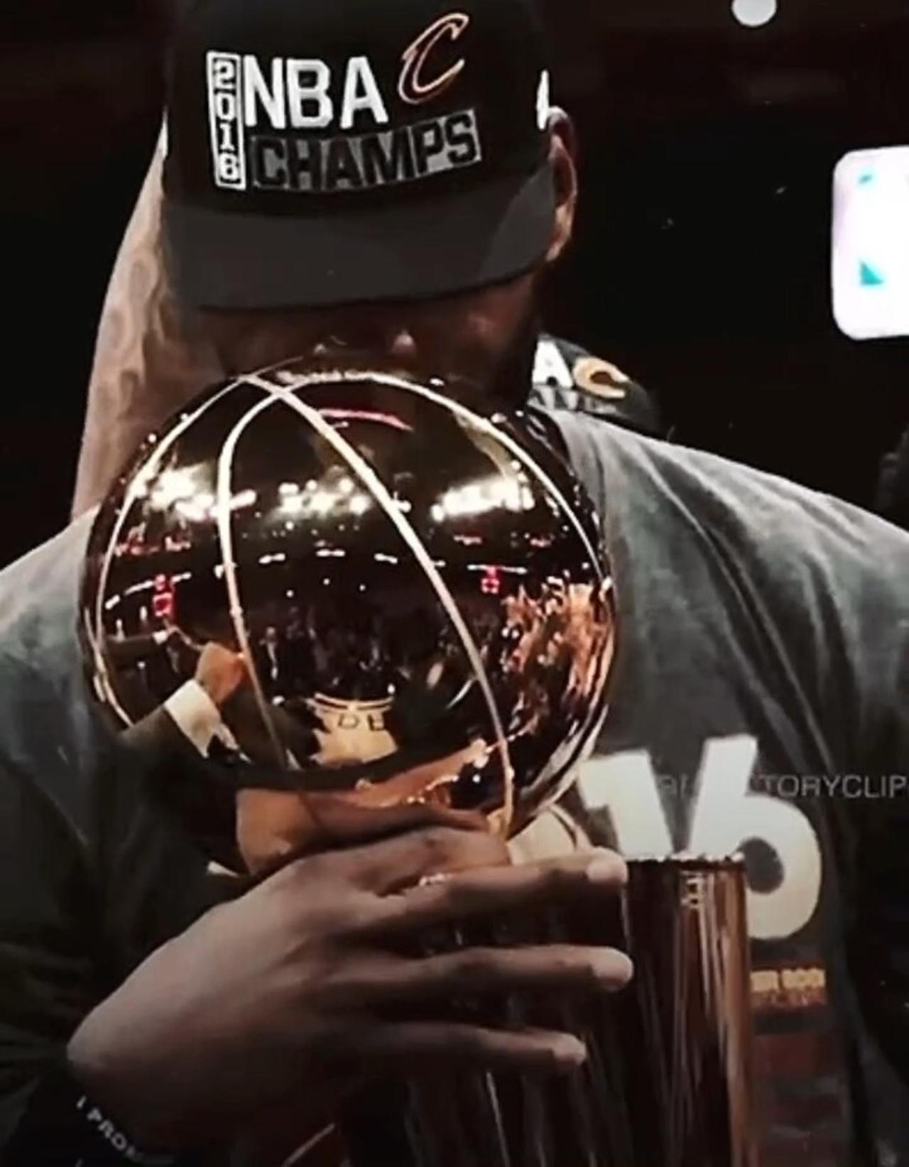 Lebron James Not Retiring Yet! - One News Page VIDEO