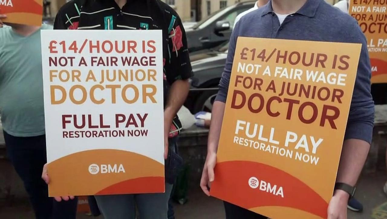 ‘Angry’ doctors on picket line outside hospital in Reading