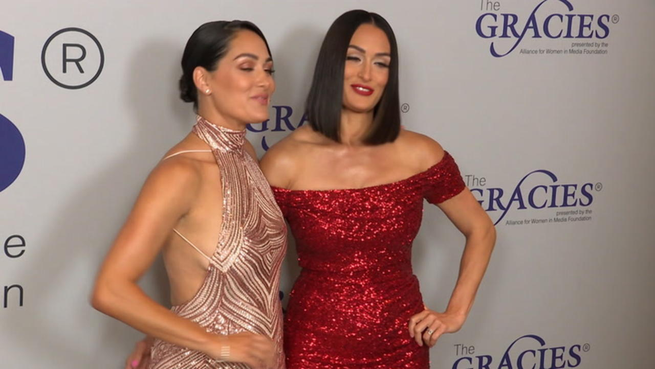 Nikki & Brie Bella Announce Wwe Exit & Reintroduce Themselves As The ‘Garcia Twins’