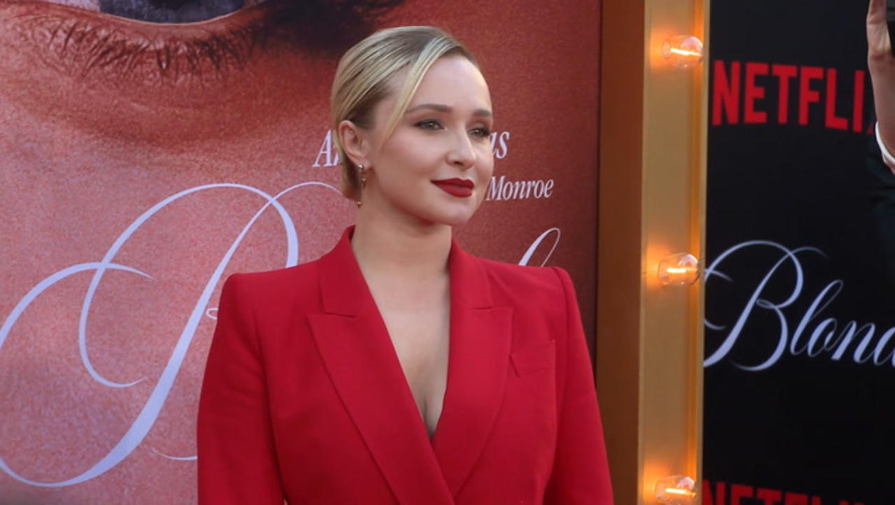 Hayden Panettiere Reveals She Had A Breast Reduction