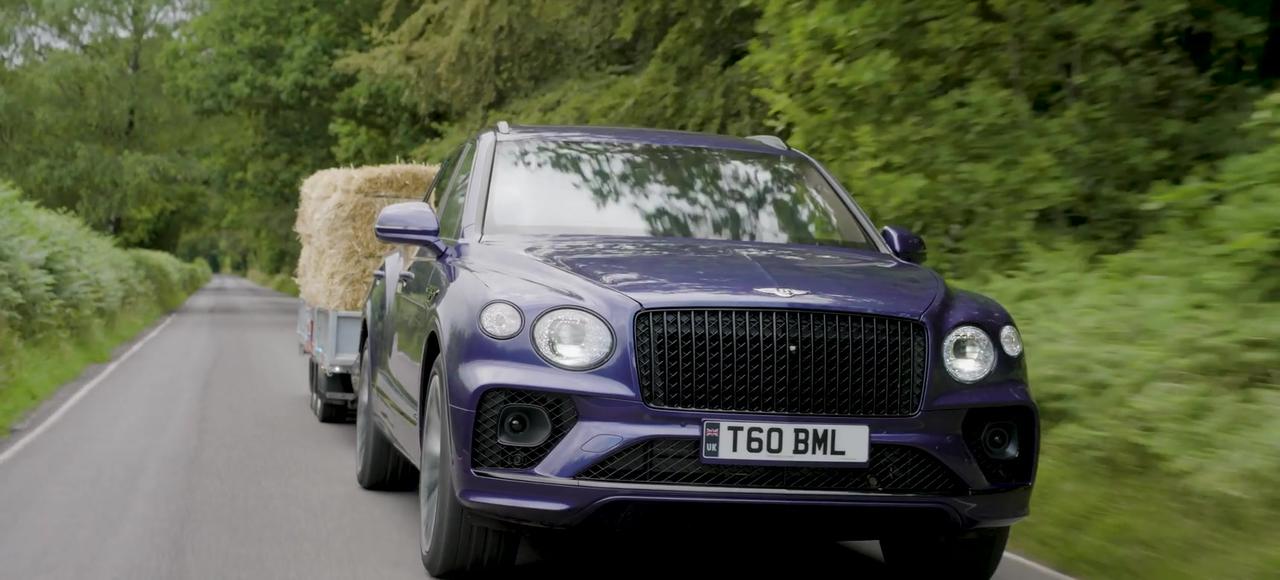 Renewably-fuelled Bentley Bentayga EWB sets a new trailer-blazing record at Goodwood