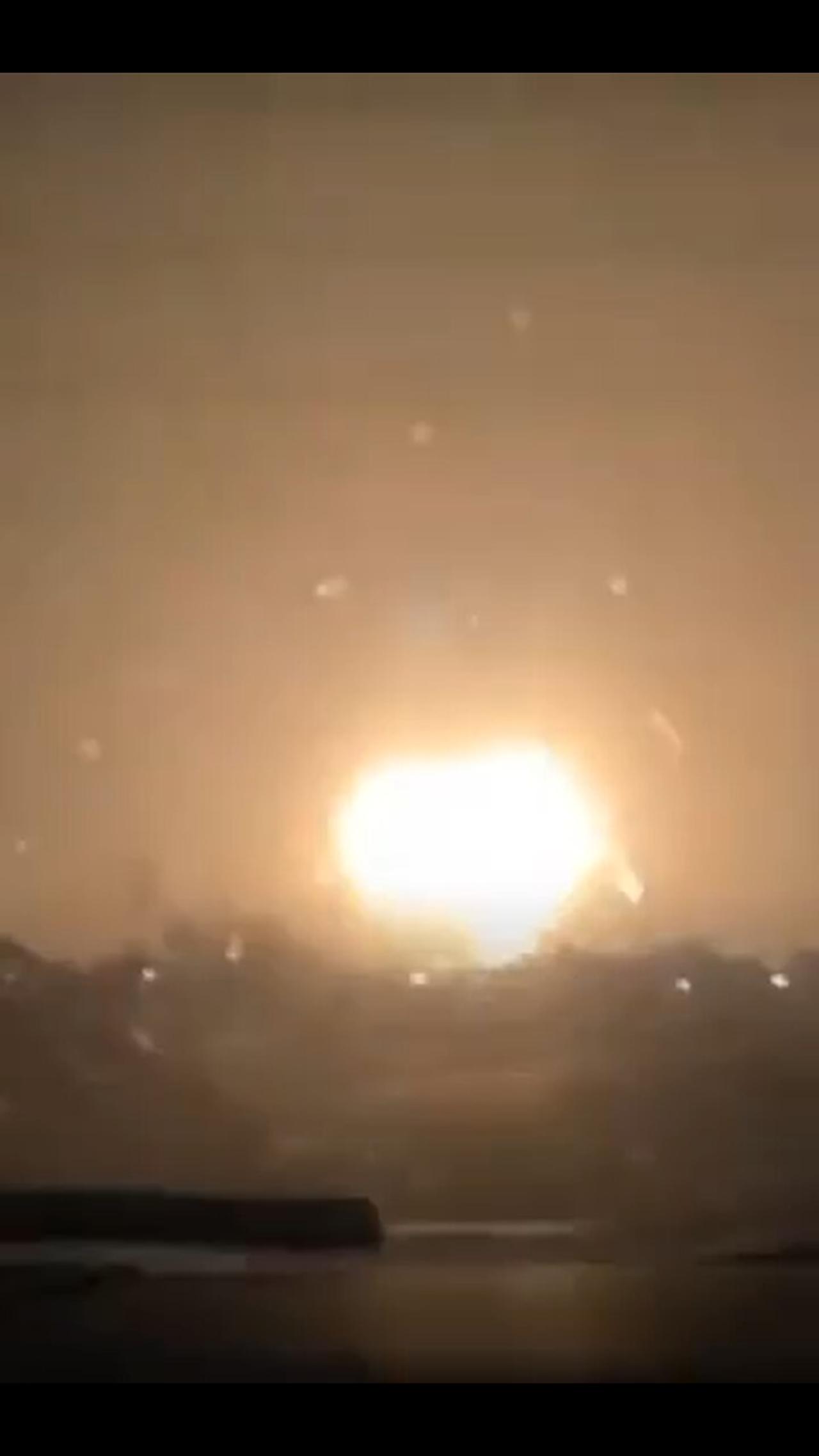 More footage of Dow Chemical plant explosions today in Louisiana, USA