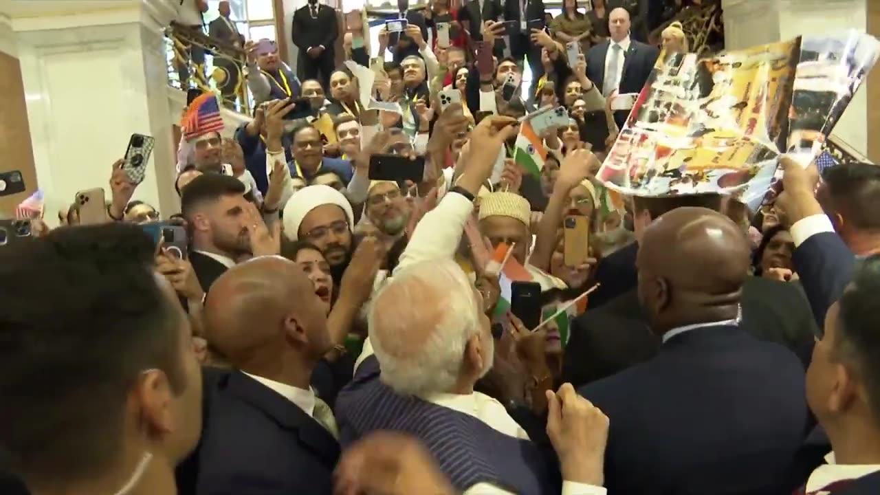 PM Modi gets a warm welcome by Indian community members in New York City | PM Modi US visit 2023