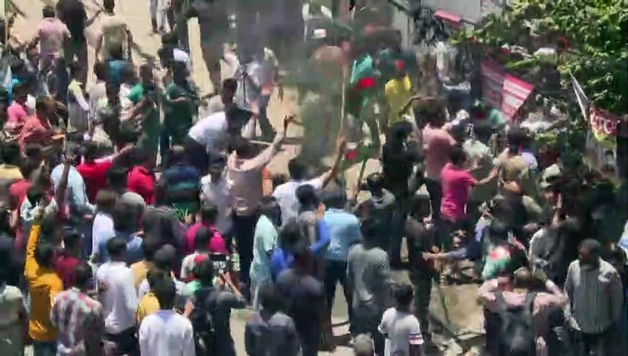 Bangladesh: Opposition supporters protest to demand government resignation