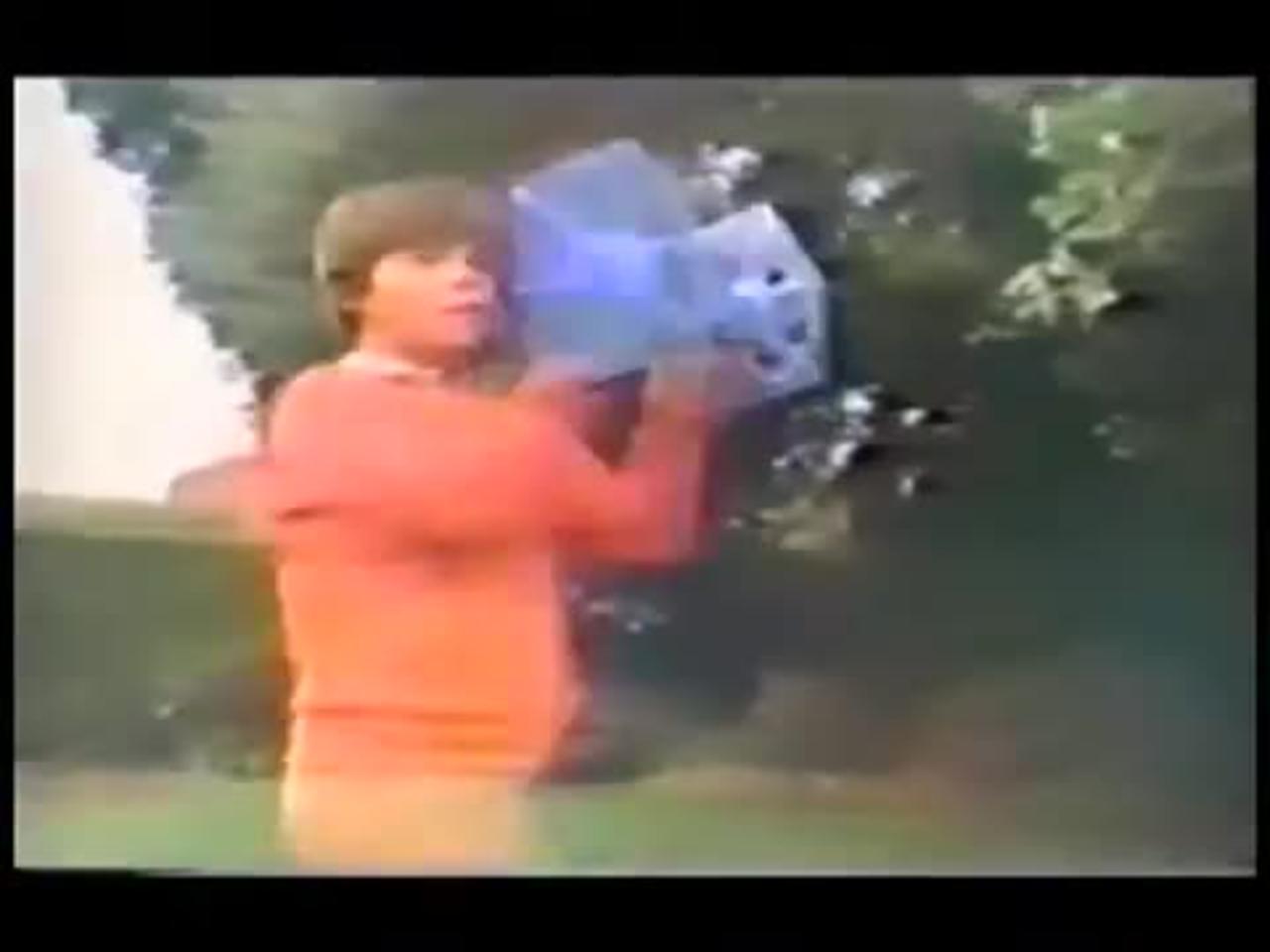 Star Wars 1983 TV Vintage Toy Commercial - Return of the Jedi X-WIng Fighter & TIE Fighter
