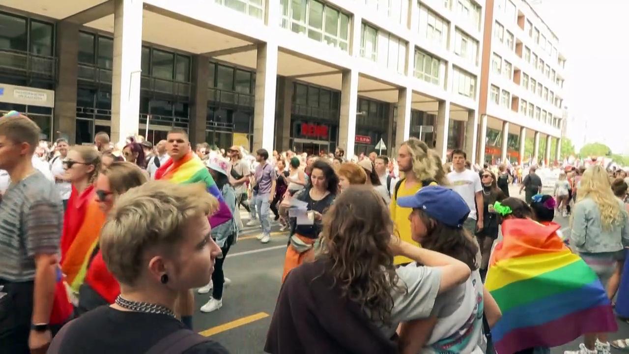 Thousands gather to celebrate pride in Berlin