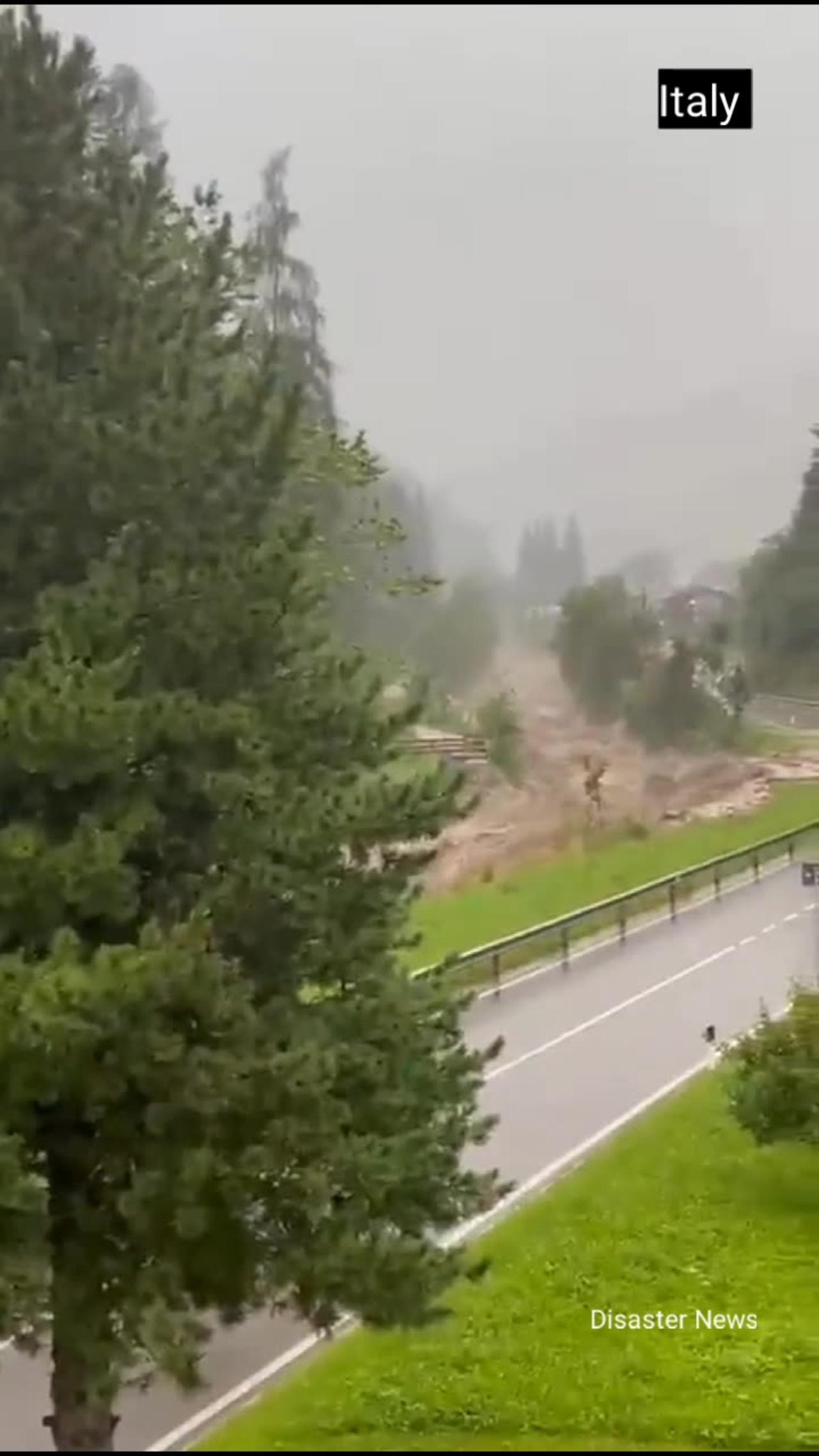 Massive flash flood in Valdaora of South Tyrol, Italy (29.07.2023)