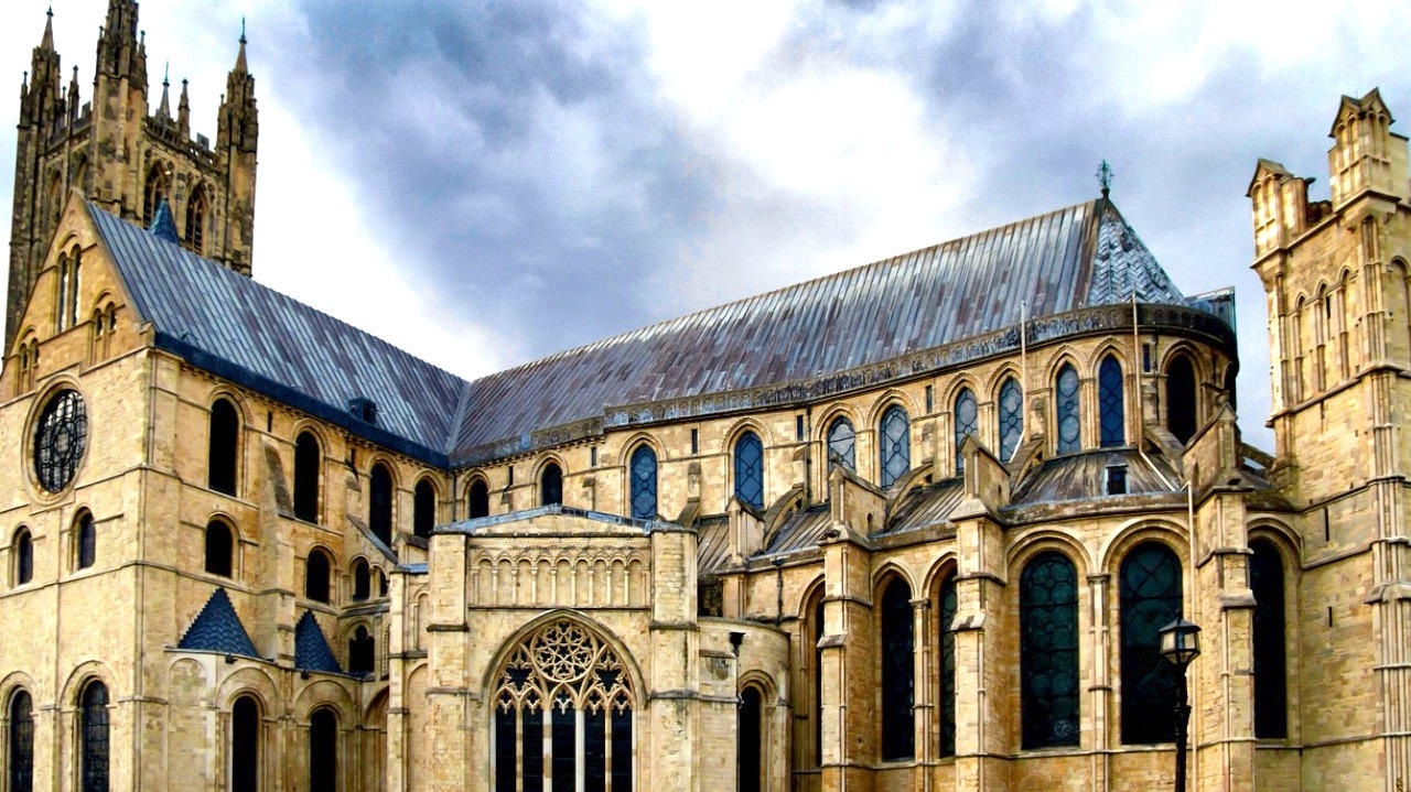 Researchers Discover Cosmic Material on the Roof of the Canterbury Cathedral in the UK