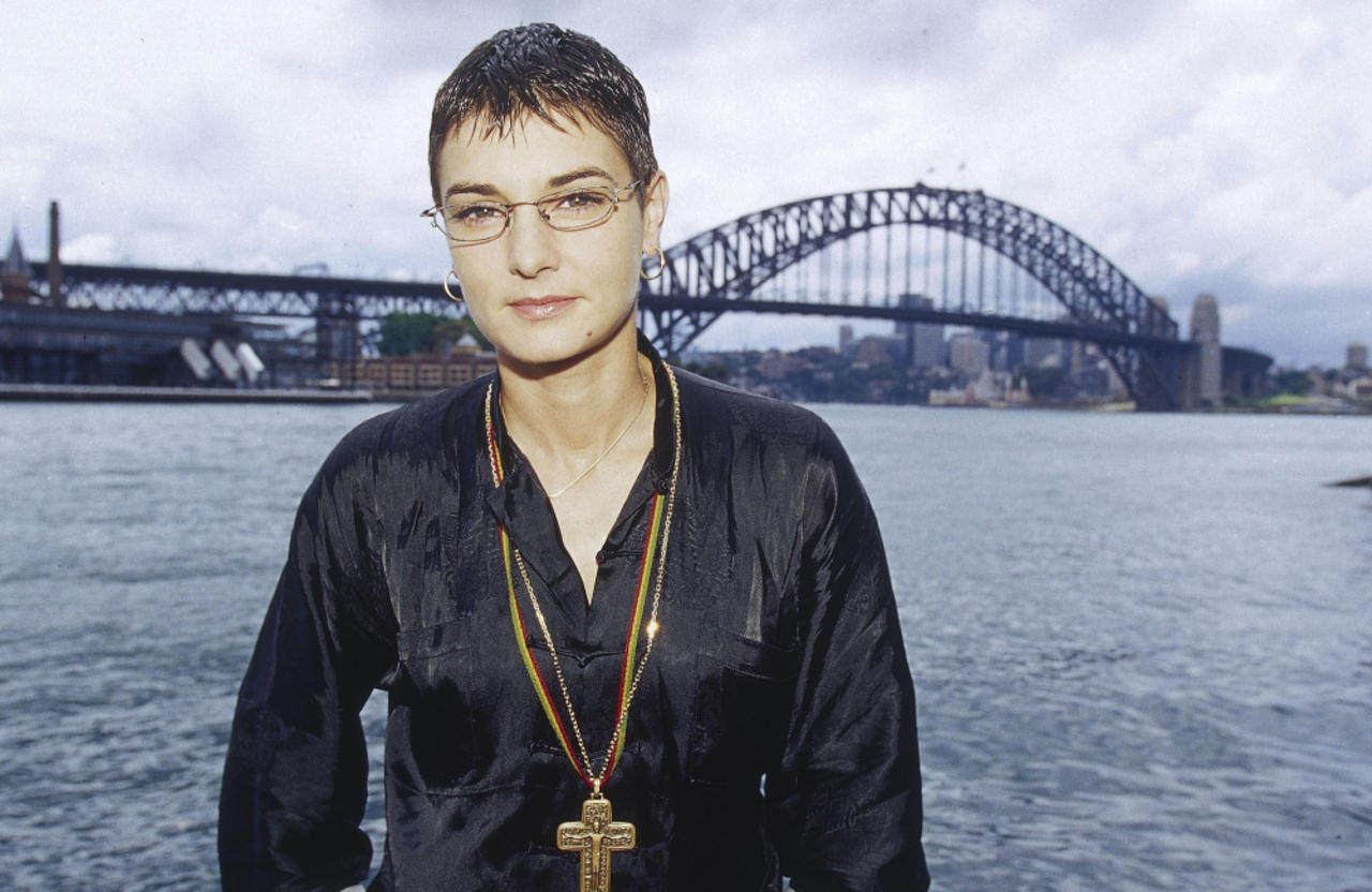 Sinéad O'Connor intended to attack her abusive mother by tearing up a photo of Pope John Paul II on television