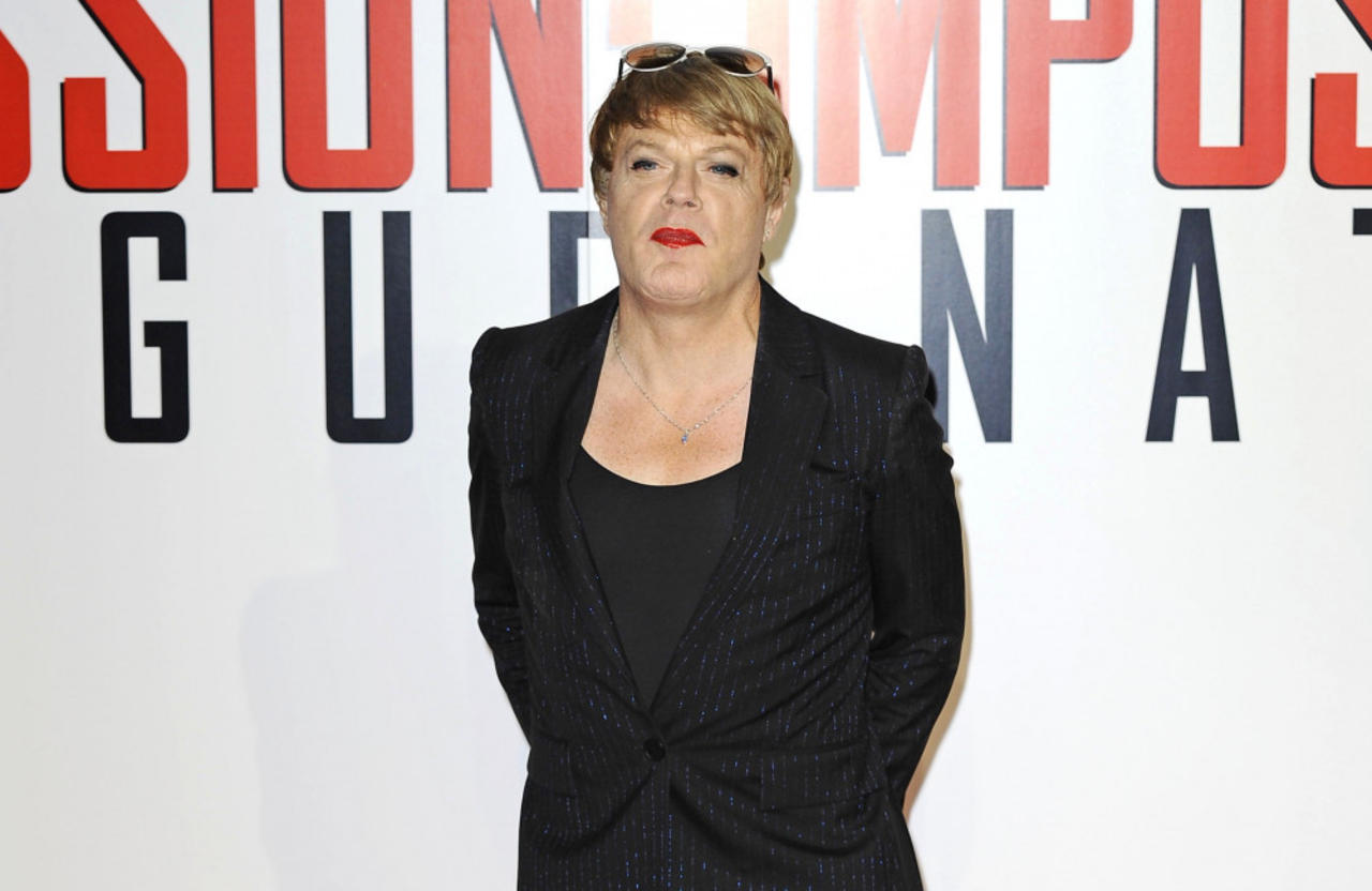 Eddie Izzard launches a fresh campaign to run for election