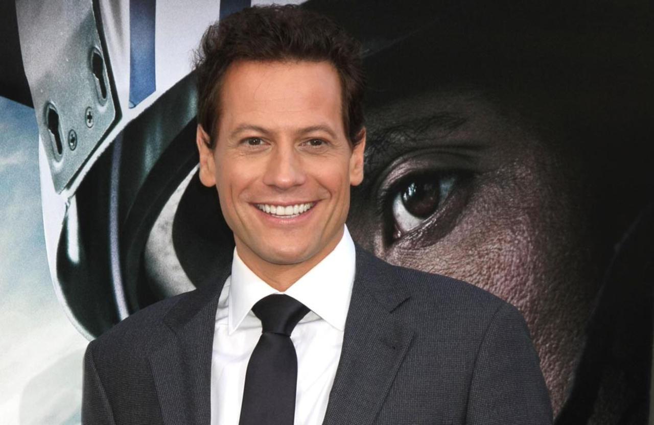 Ioan Gruffudd only had '27 days' with his kids in the last year