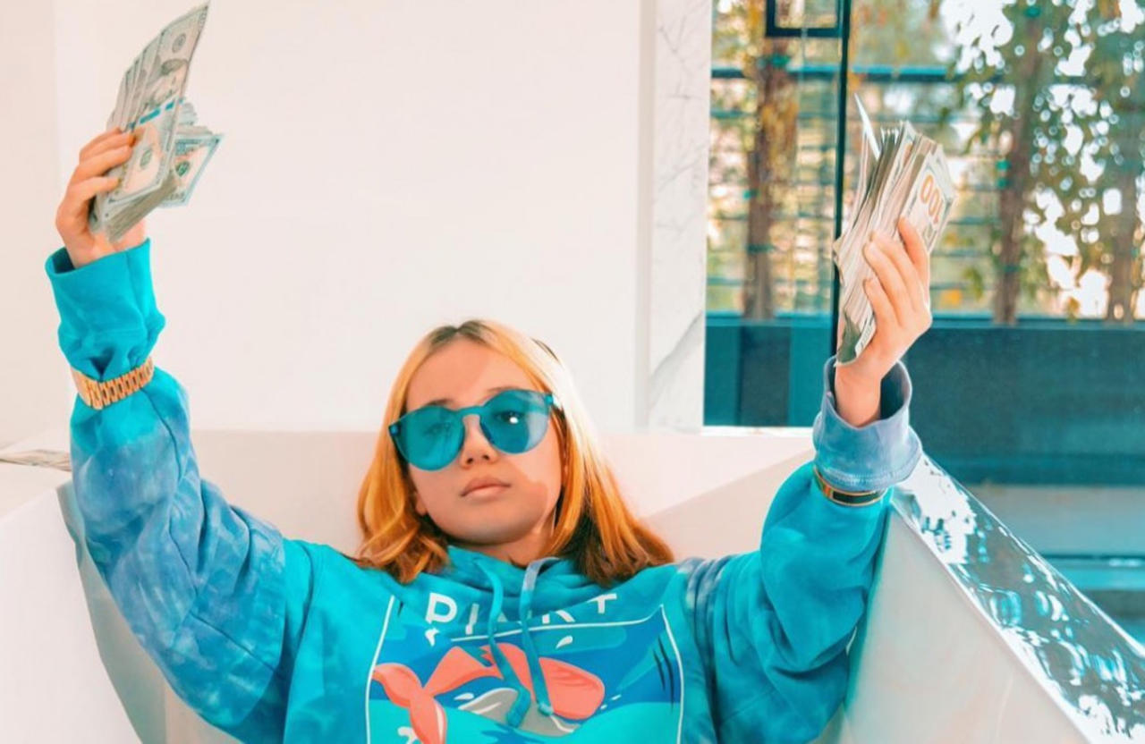 Lil Tay’s Instagram following soars by 300,000 after ex-manager declares he doesn’t believe her Instagram was hacked