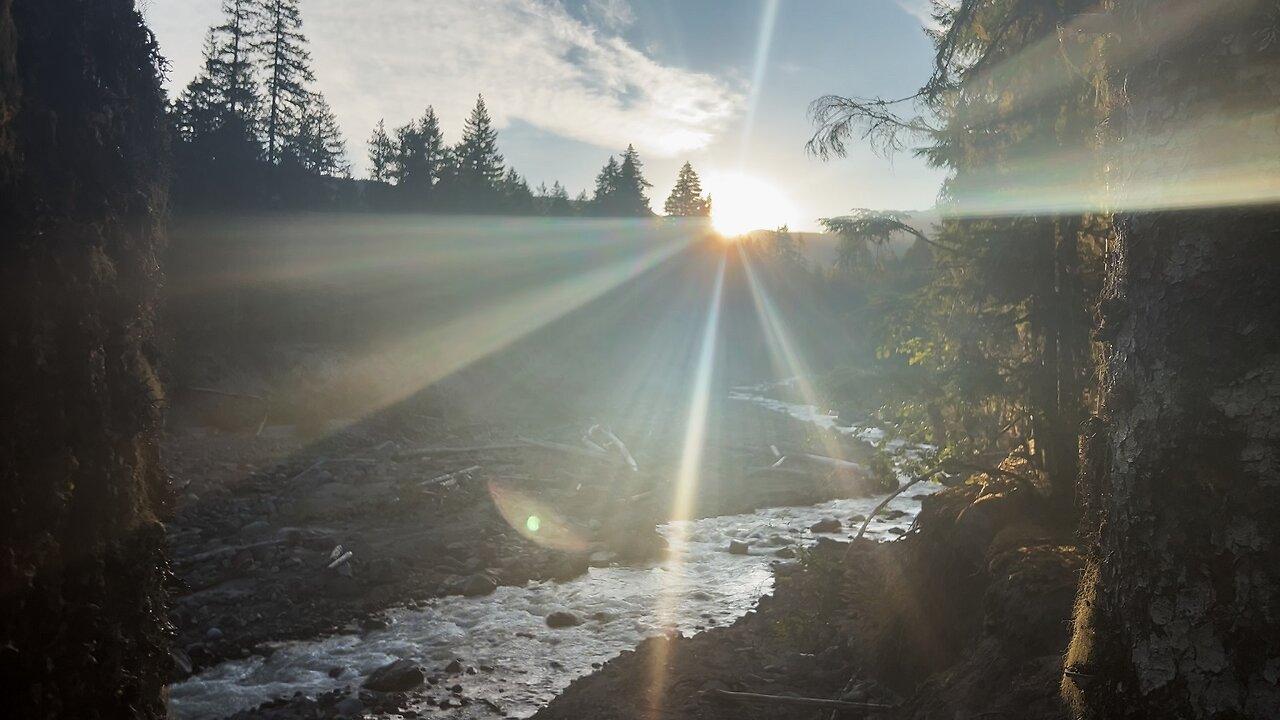 BEAUTIFUL SUNRISE GLOWING OVER SANDY RIVER! | Ramona Falls | 4K | Timberline | Mount Hood | Oregon