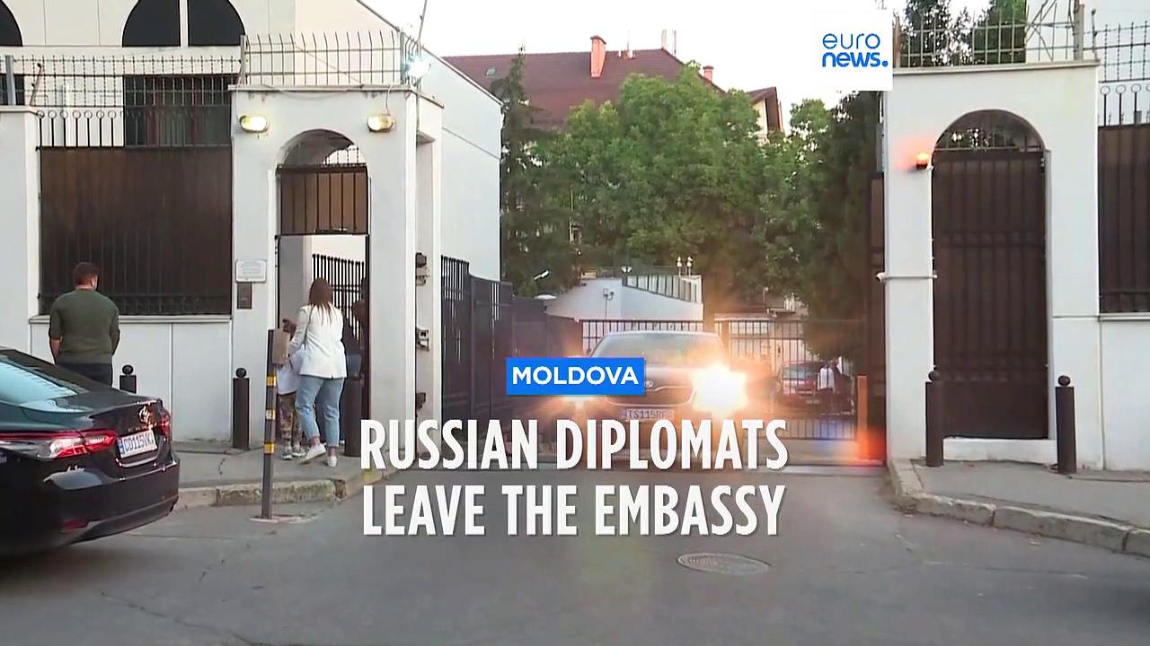 Dozens Of Russian Diplomats Leave Moldova After - One News Page VIDEO