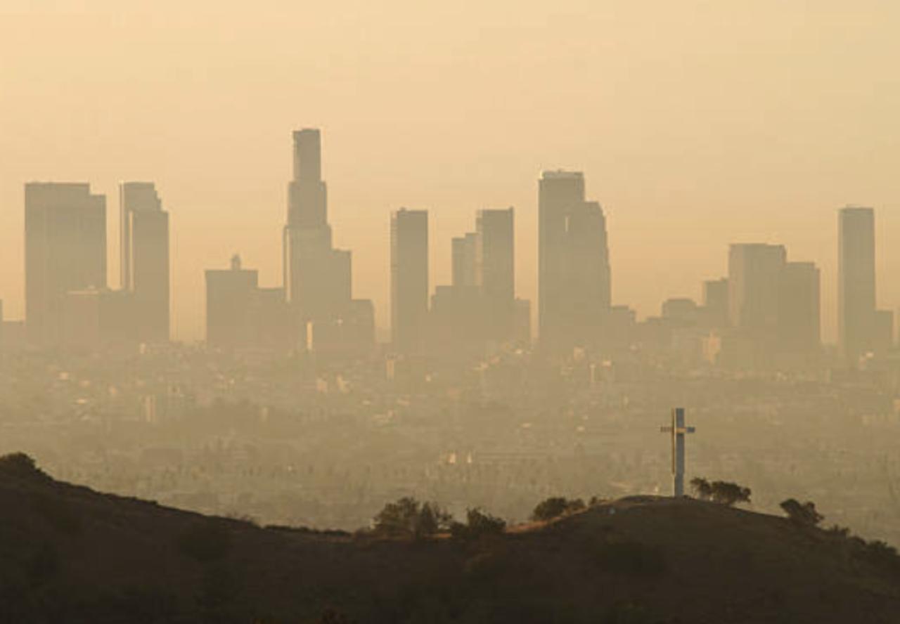 Air Pollution Is Linked To Increased Risk of Dementia, New Study Finds