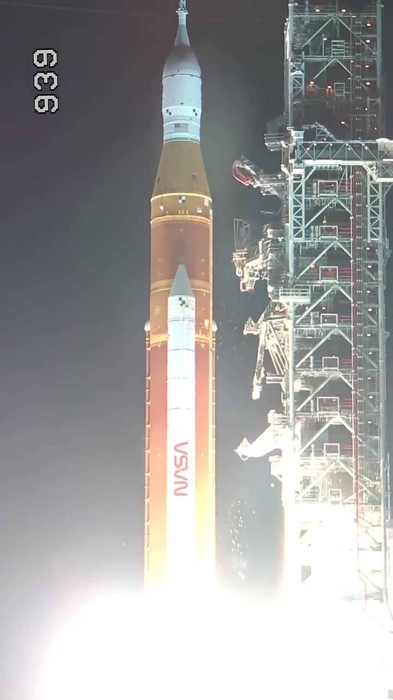 NASA'S ARTEMIS I ROCKET LAUNCH