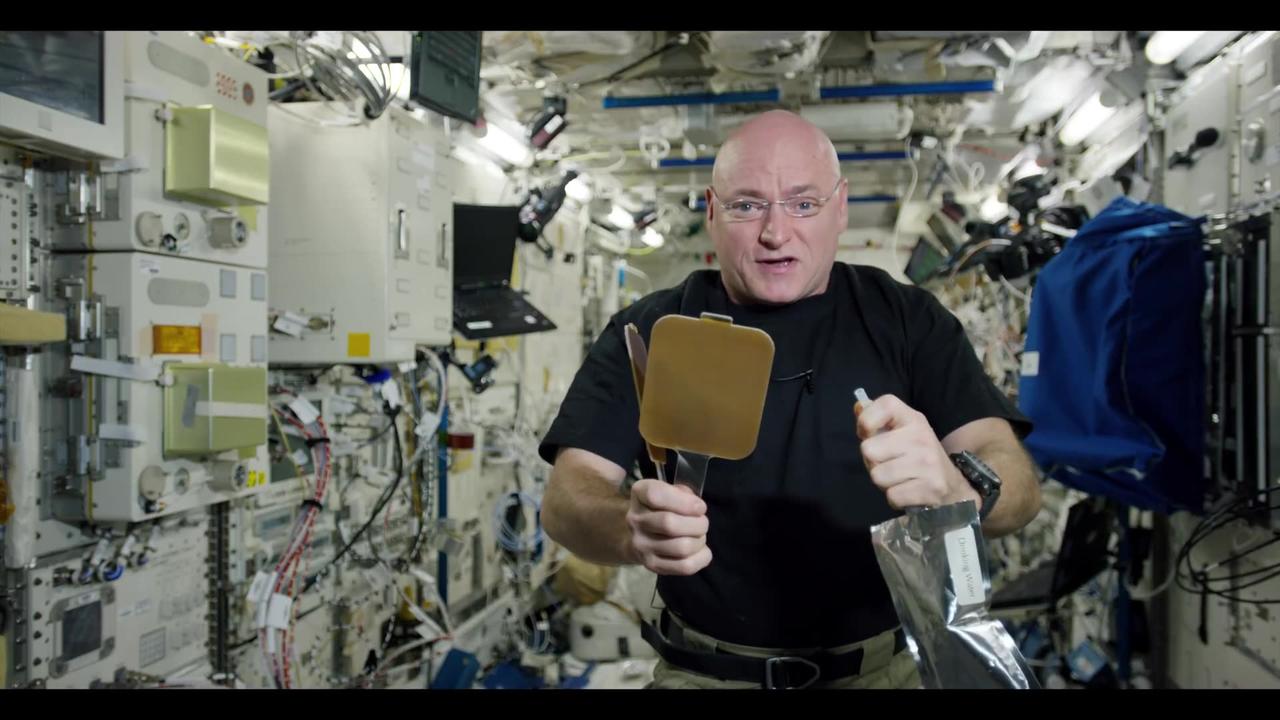 Astronaut Plays Liquid Ping Pong in Space