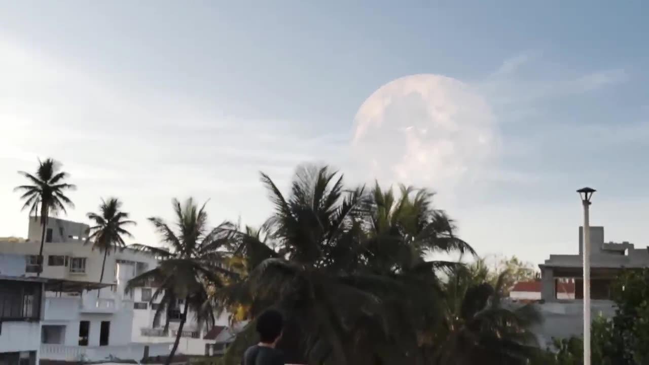 What if the moon crashed into the earth one news page video