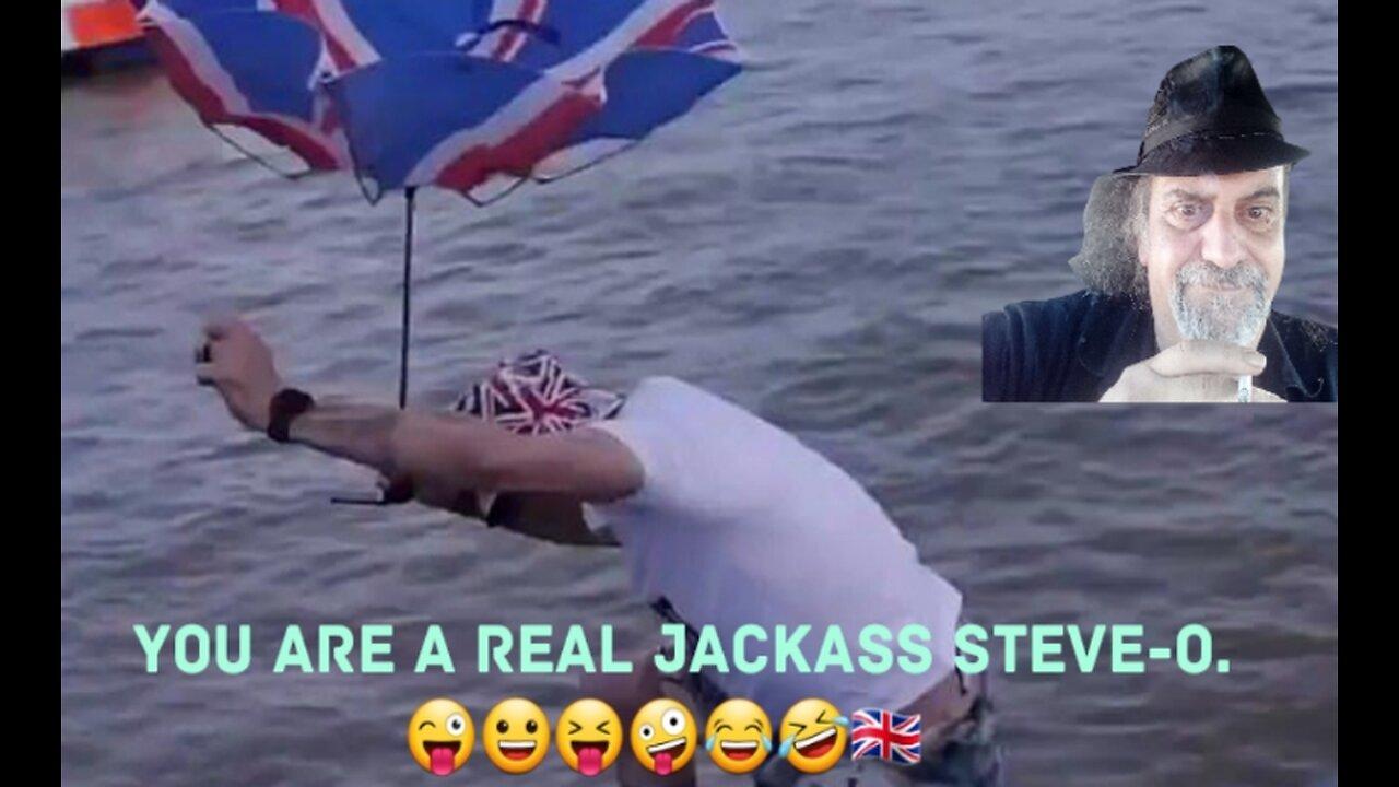 Steve-O Jumps Into Thames River Then Off A Bus.   😜😀😝🤪😂🤣🇬🇧