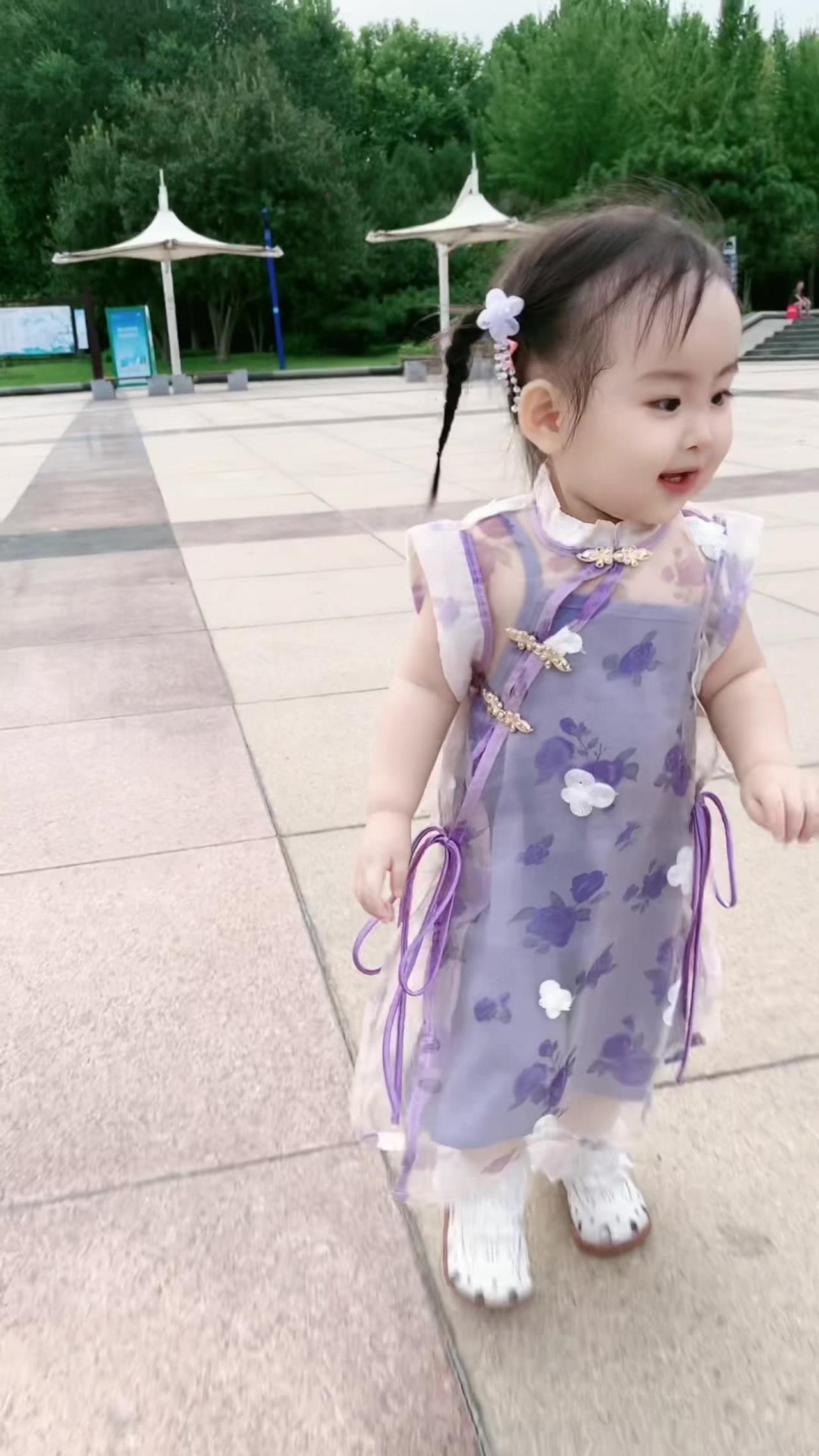 Cute baby viral short video #Most beautiful baby walking on the rod#Short