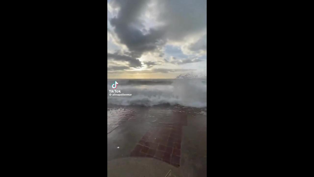 Hurricane Hilary in Mexico and Baja, CA  9:12pm ET  8/19/23