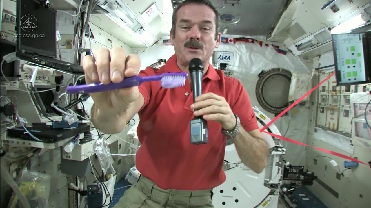 Chris Hadfield Brushes his Teeth in SpaceChris