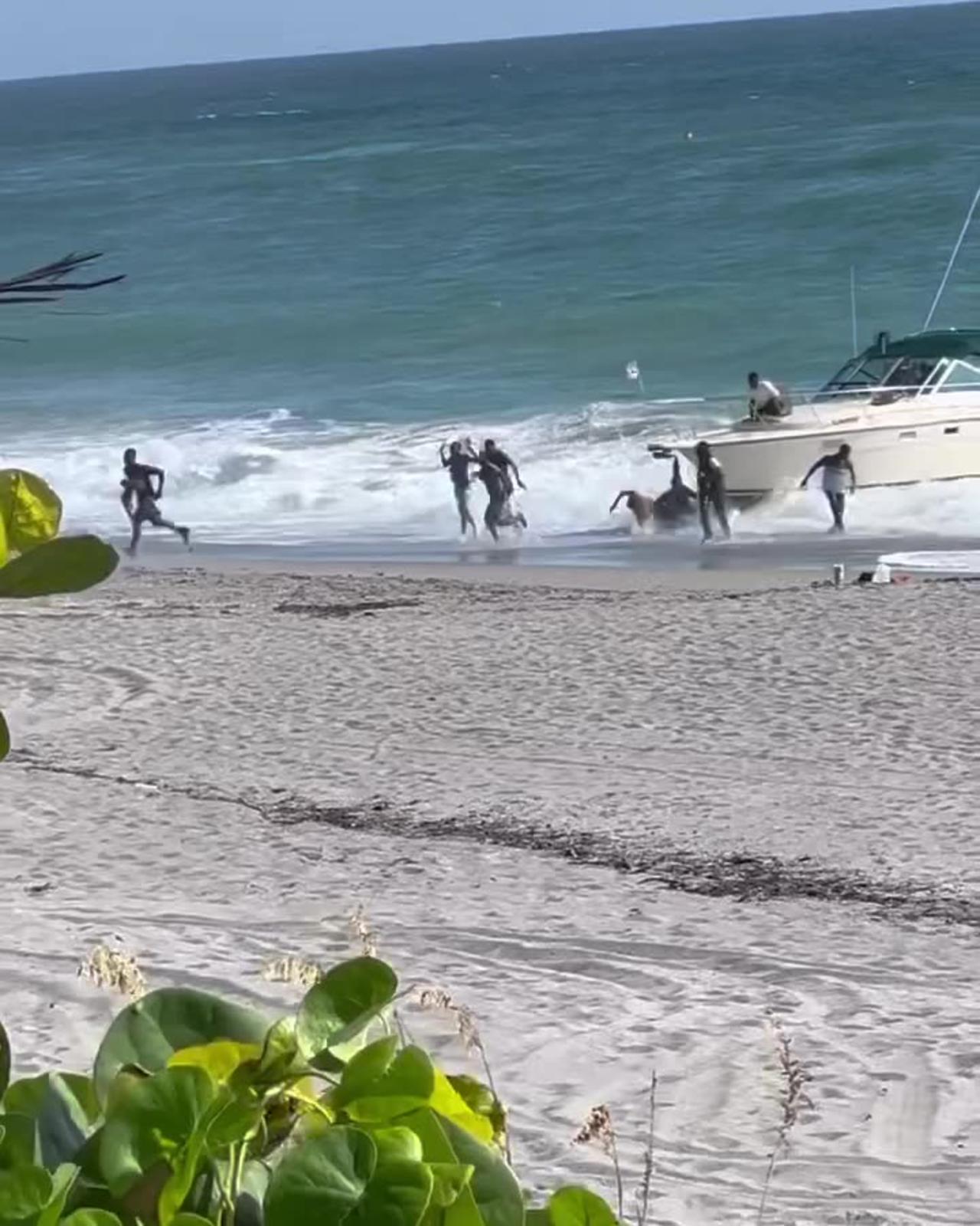 Video Shows Illegals Landing in Jupiter Florida
