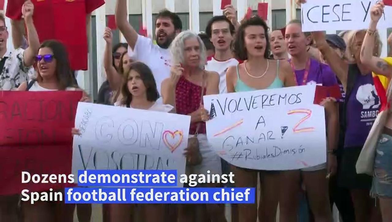 Protesters condemn Spanish football chief's refusal to resign over kiss