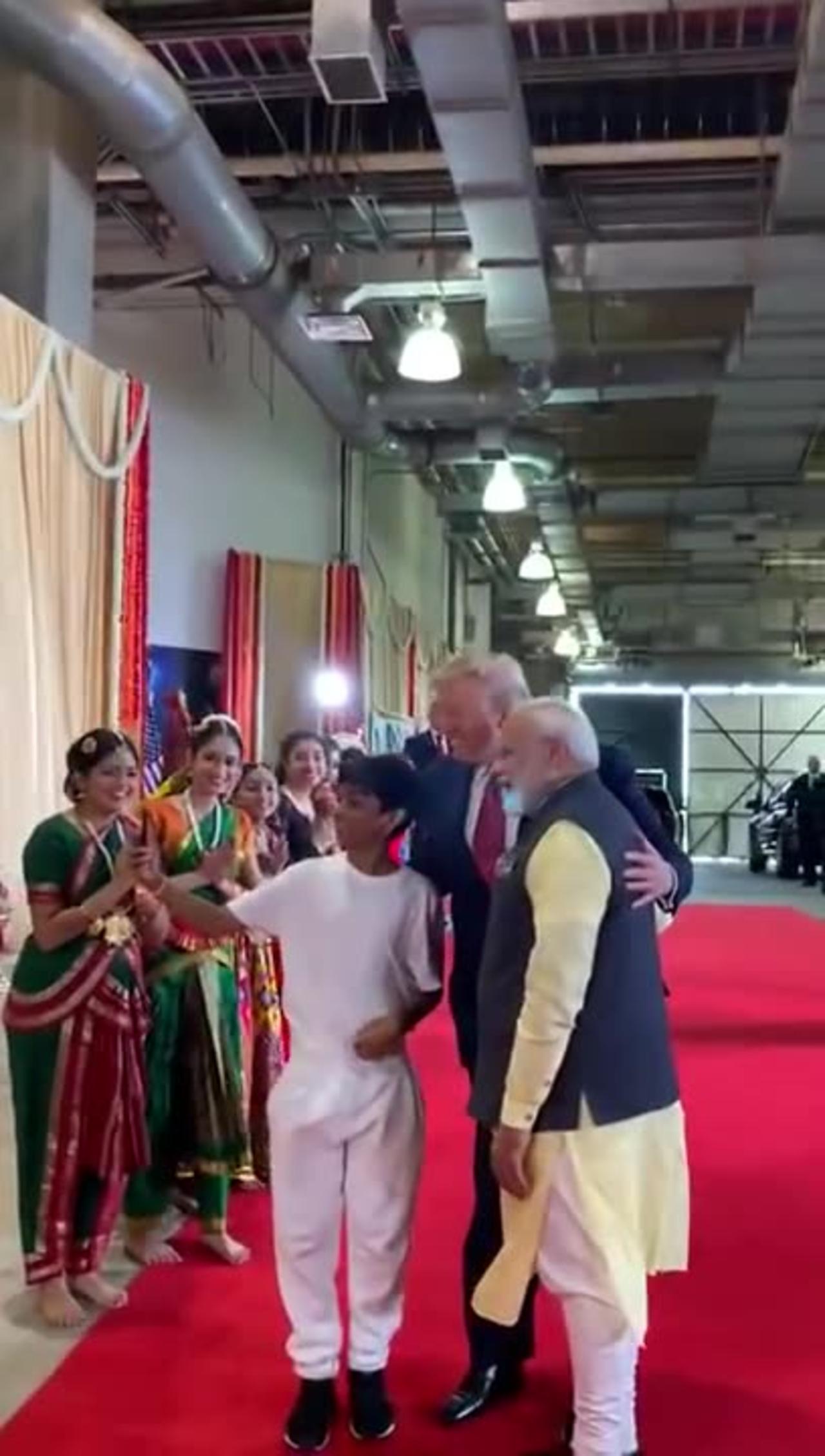 P.M. Modi and  president trump intrected with a group of youngester at during Howdy modi event