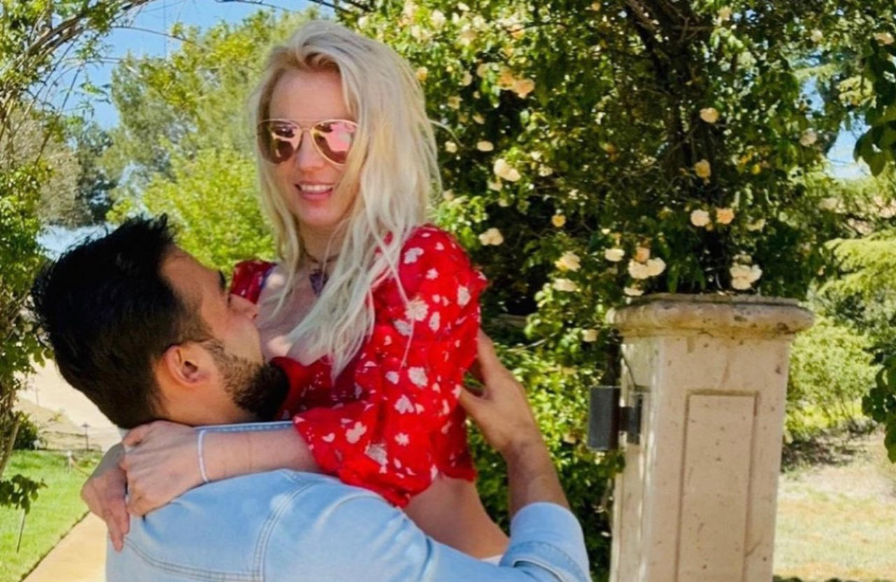 Britney Spears’ divorce ‘nothing to do with her or her husband Sam Asghari cheating’