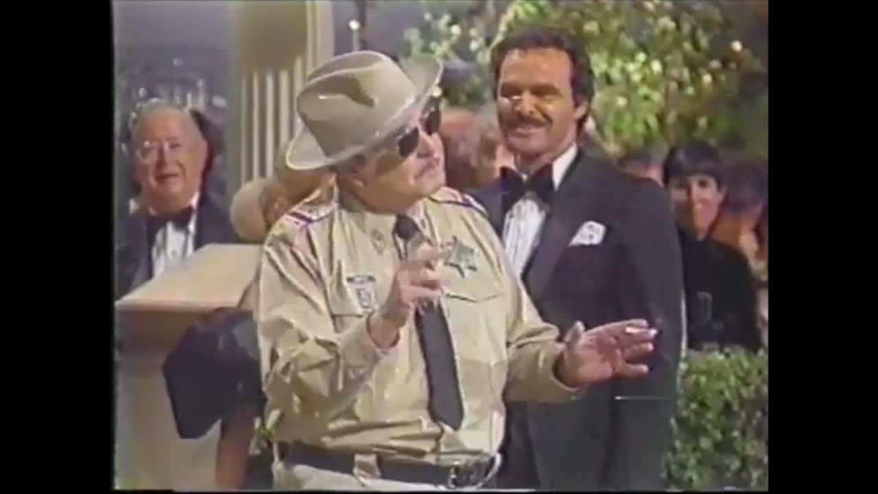Sheriff Buford T. Justice (Jackie Gleason) Crashes Burt Reynolds Variety Party