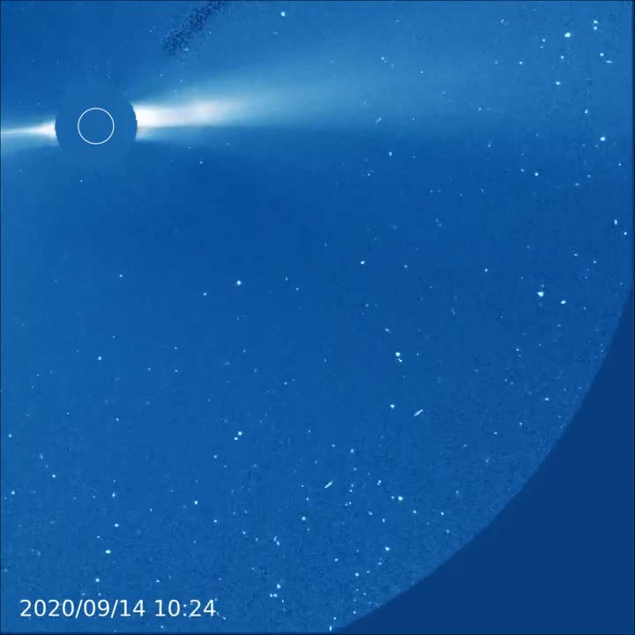 ESA & NASA's SOHO Sees Comet SOHO 4063  #viral #trending #shorts
