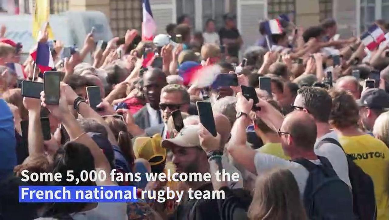 'Incredible energy' as thousands welcome France team ahead of Rugby World Cup
