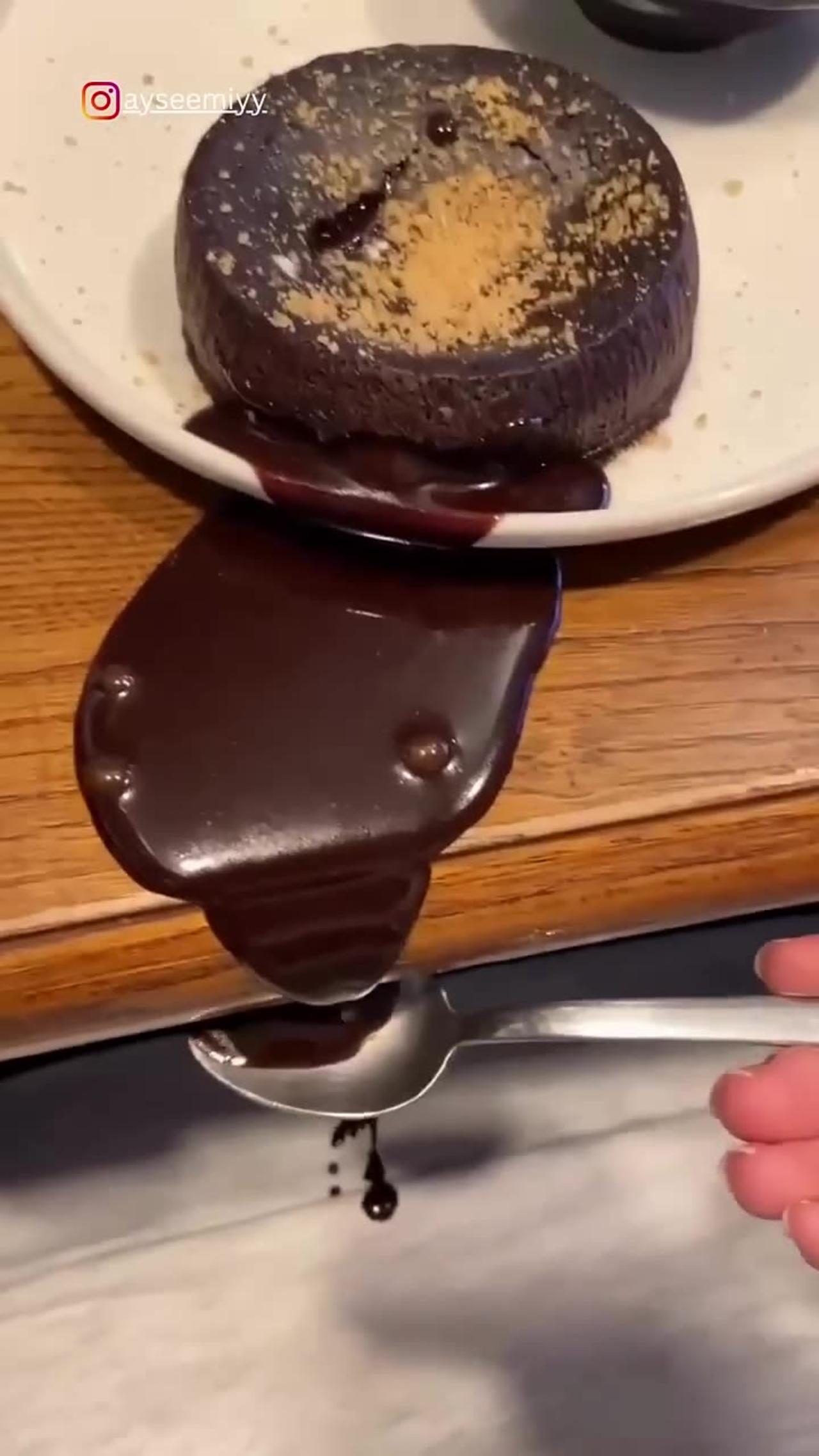 Starbucks' Toast Fails: The Viral Video Everyone'S Talking About - vqlatee