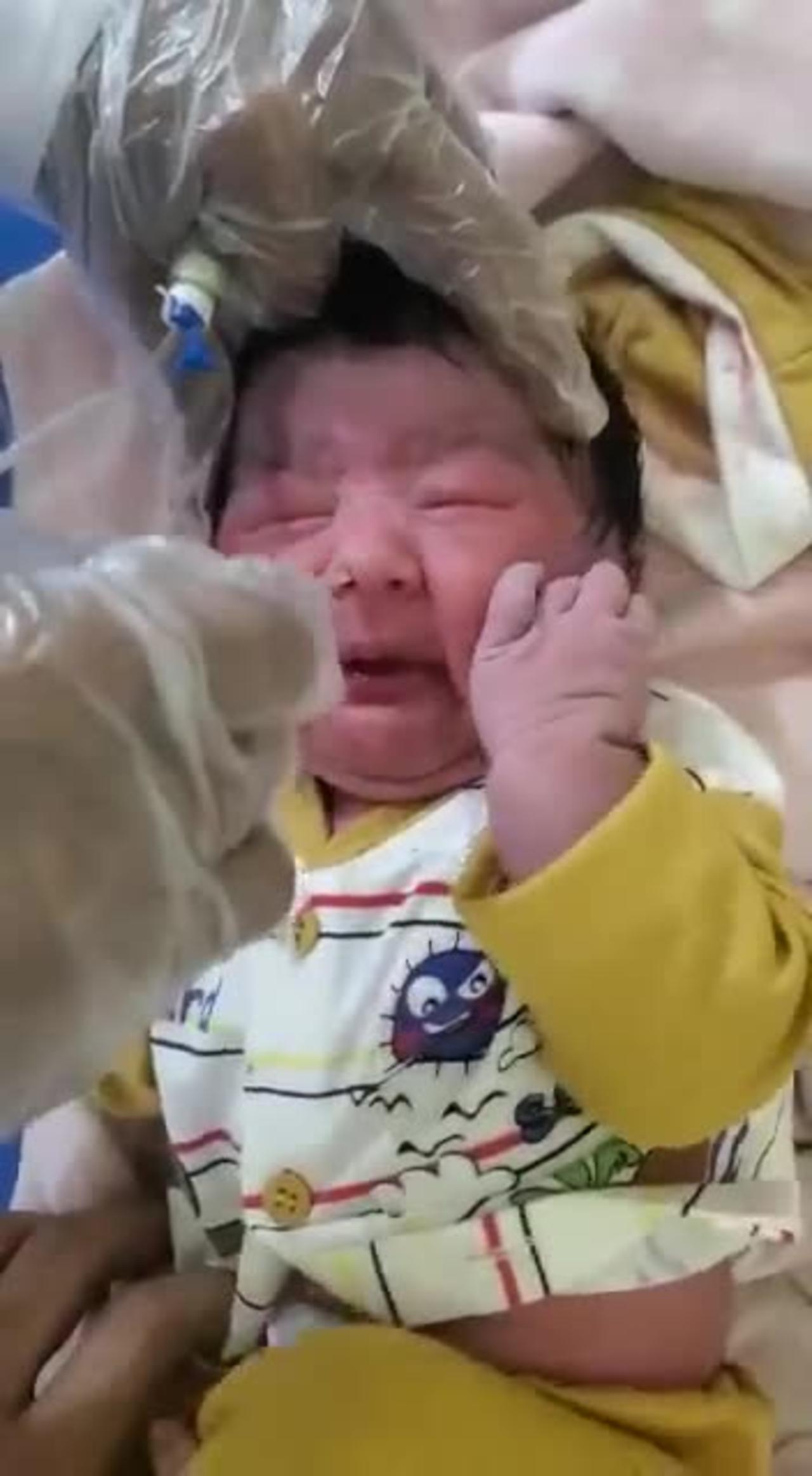 sad moment video short of new born baby