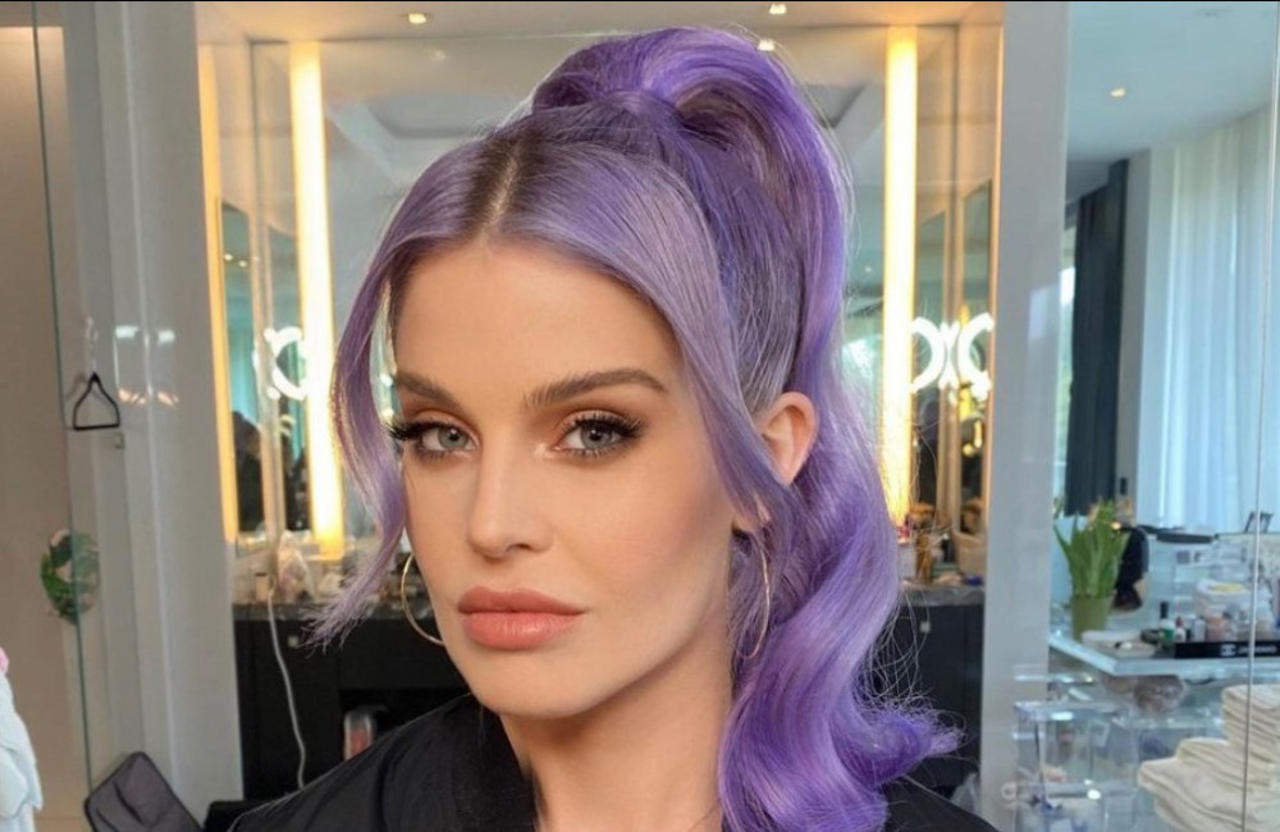 Kelly Osbourne puts new look down to weight loss and denies cosmetic surgery rumours