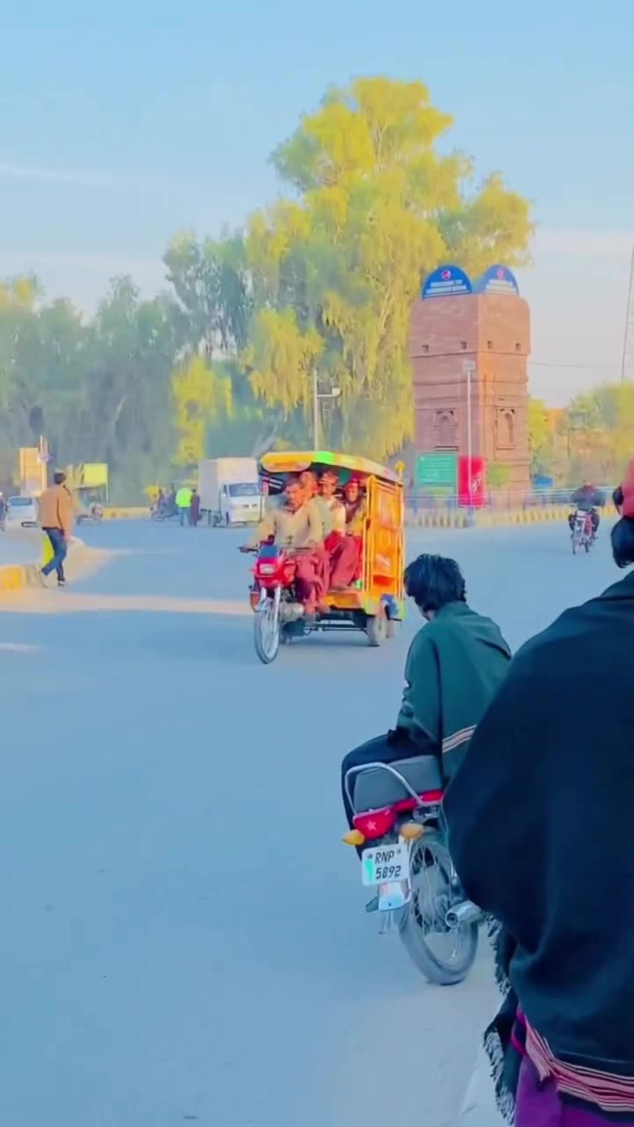 Rahim yar khan Mean bus 🚌 stop