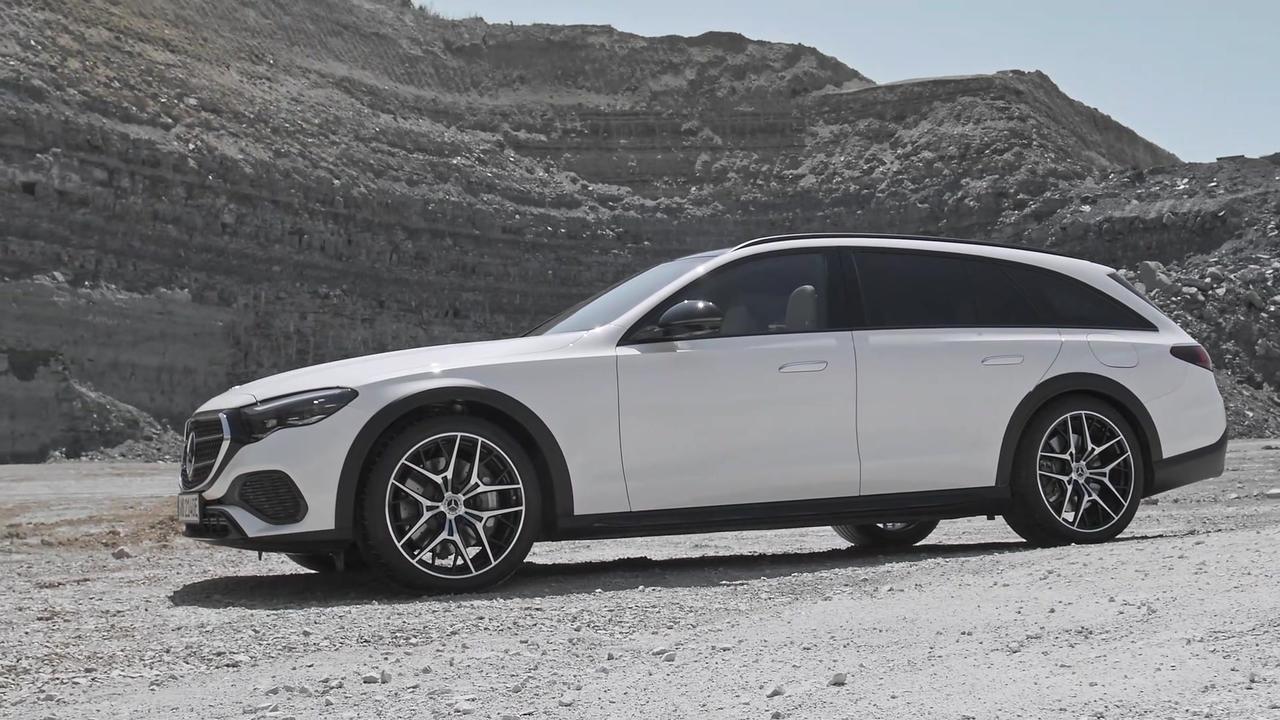 The new Mercedes-Benz E 300 de 4MATIC All-Terrain Design Preview